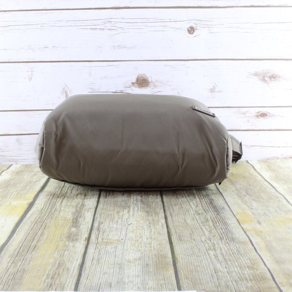 SALE! PacSafe Women's Brown Anti-Theft Shoulder Bag Size - Picture 5 of 8